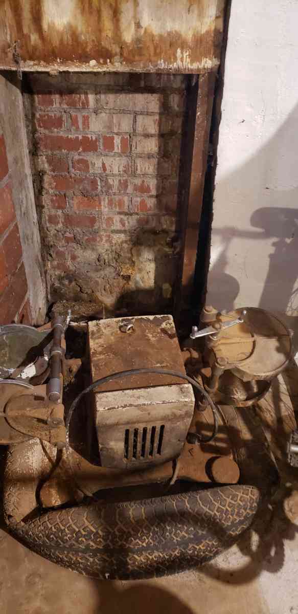 paint shaker - Brooklyn, Iowa