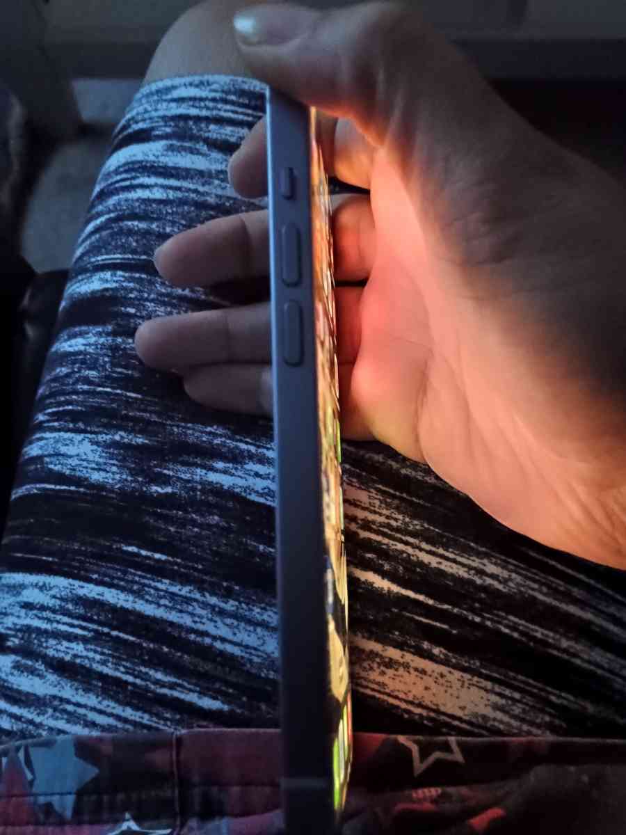 iPhone 14 - Clearfield, Pennsylvania - FleaMarketBay