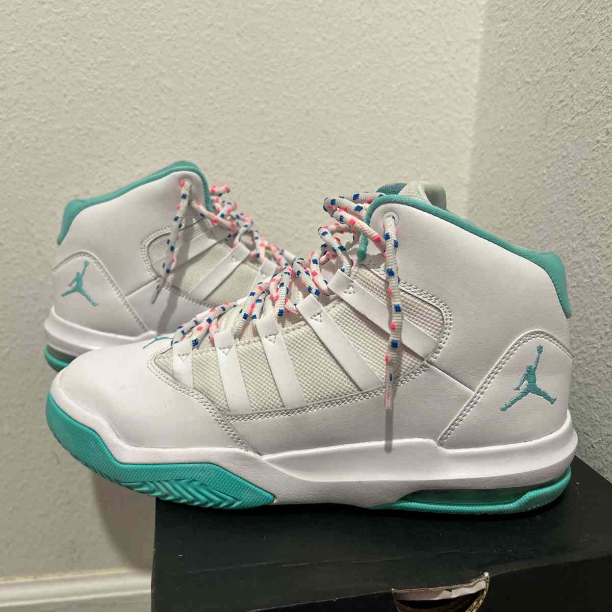 jordan sneakers jordan max aura - Orlando, Florida