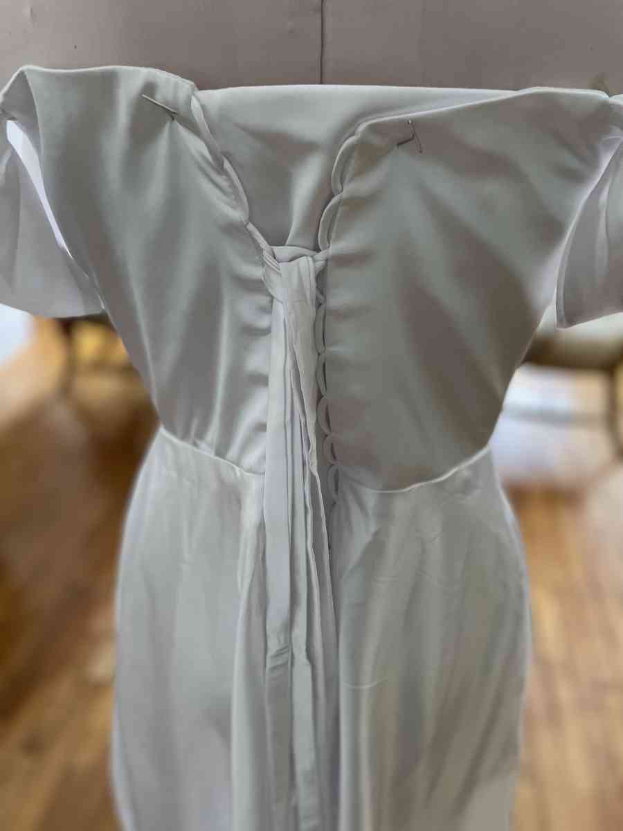 size 10 white wedding gown corset back NEW - Elizabeth, New Jersey - FleaMarketBay