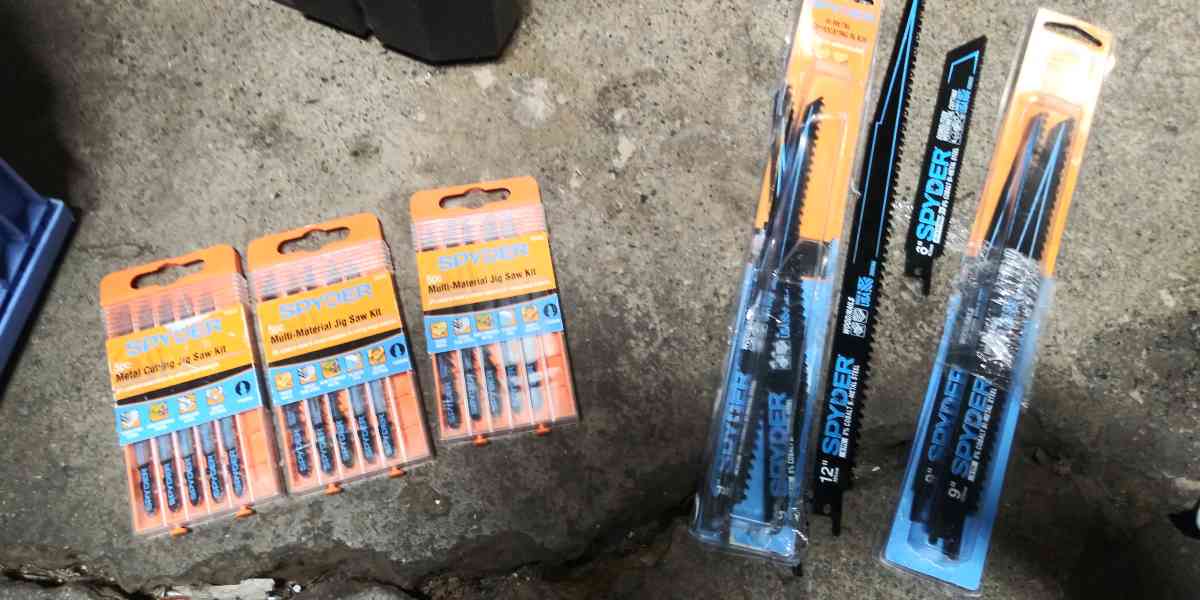 Assorted Saw Blades - Afton, Tennessee - FleaMarketBay