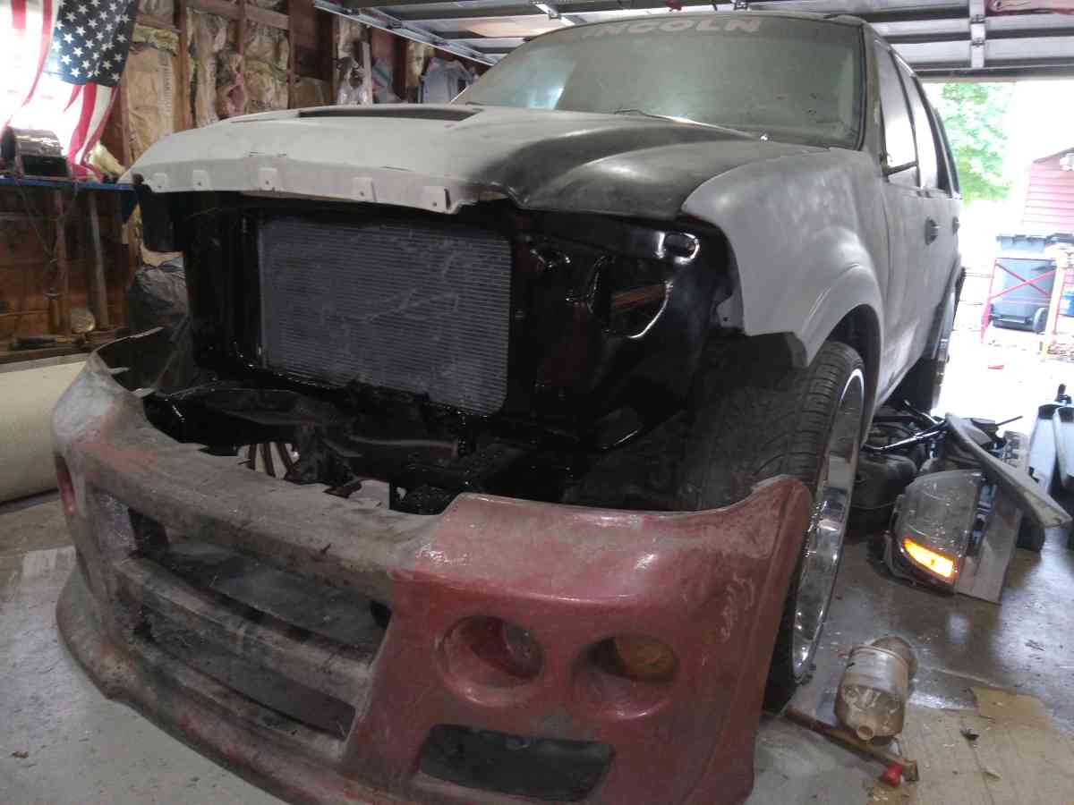 PROJECT VEHICLE  LINCOLN NAVIGATOR - Sandusky, Ohio