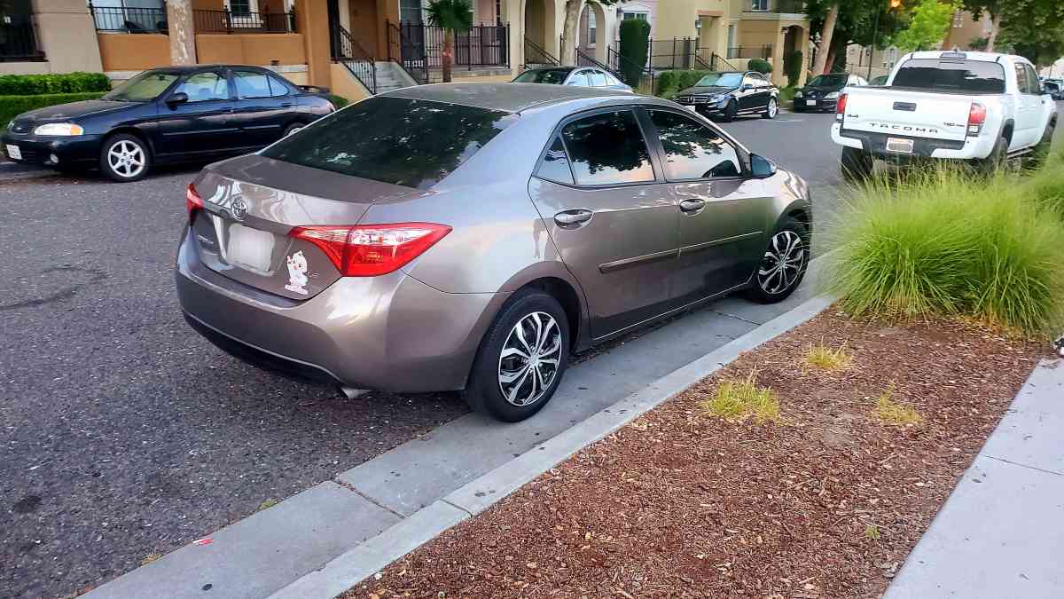 2017 Toyota Corolla - San Jose, California - FleaMarketBay