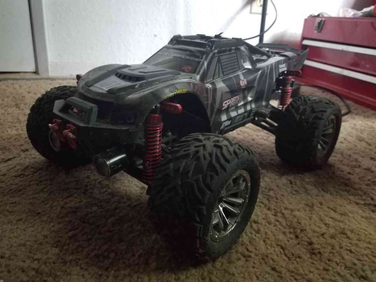 1 10th scale truck rc - Oroville, California - FleaMarketBay