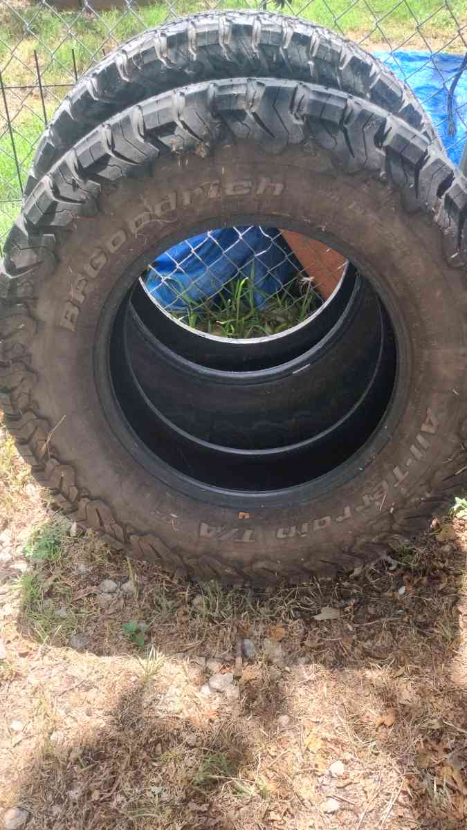 LT27570R18s - Abilene, Texas - FleaMarketBay