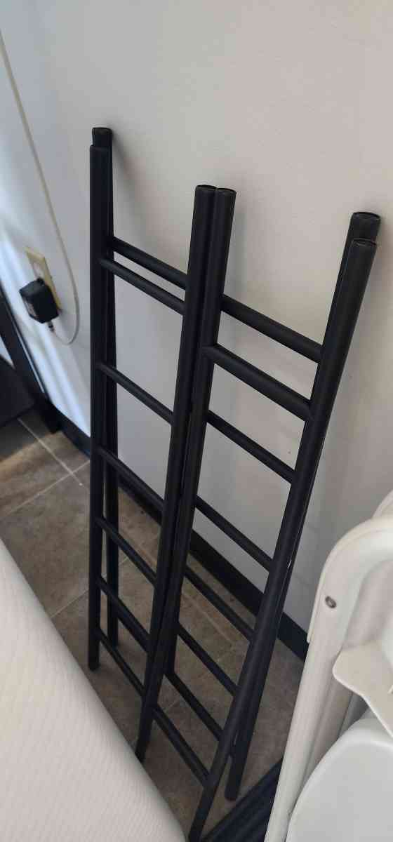 twin Memory Foam bed and frame - Orange Park, Florida - FleaMarketBay