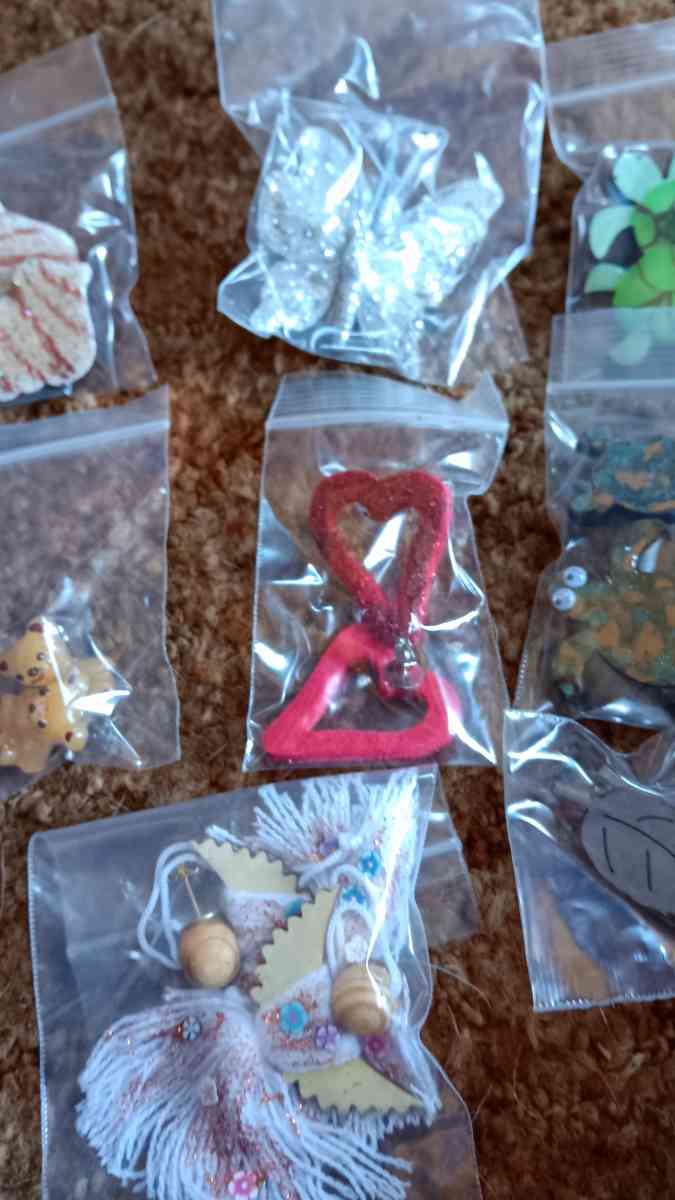 hand made earrings - Norco, California - FleaMarketBay