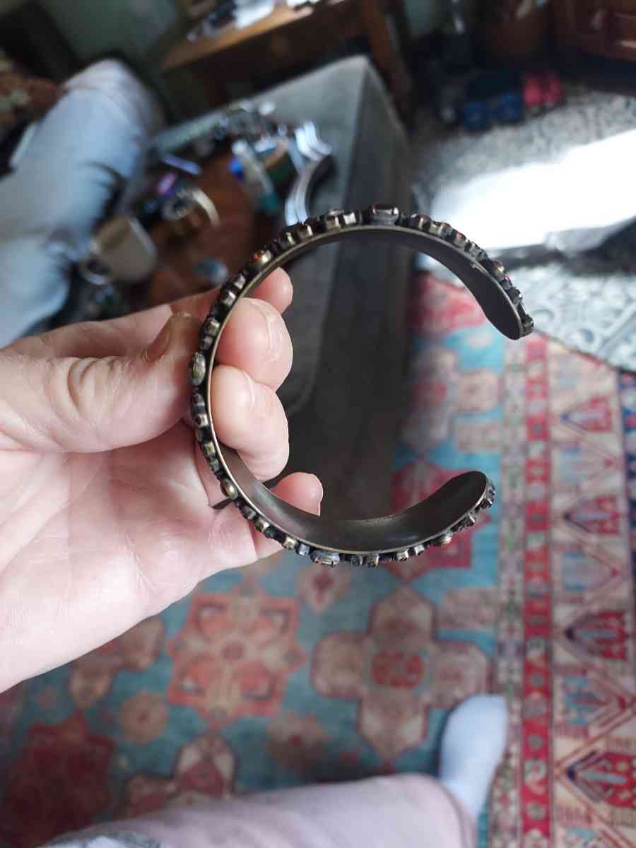 sorrelli cuff hand set crystals Vintage  against bronze - Albuquerque, New Mexico - FleaMarketBay