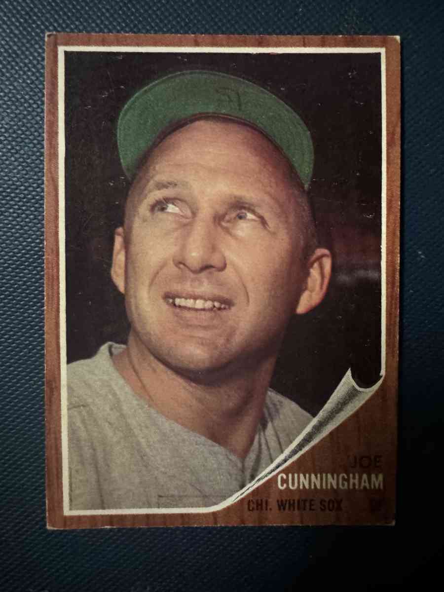 Joe Cunningham baseball card Topps 195 - Portland, Texas