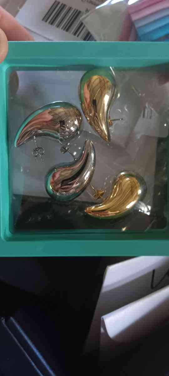 Women Jewelry - Tompkinsville, Kentucky - FleaMarketBay