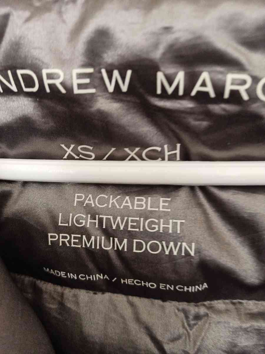 Andrew Marc XS metallic purple puffer - Friday Harbor, Washington - FleaMarketBay