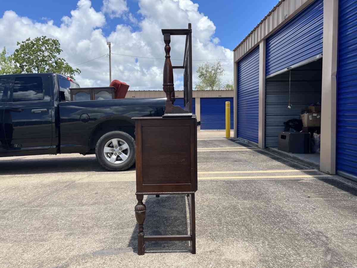 Antique buffet - Bacliff, Texas - FleaMarketBay