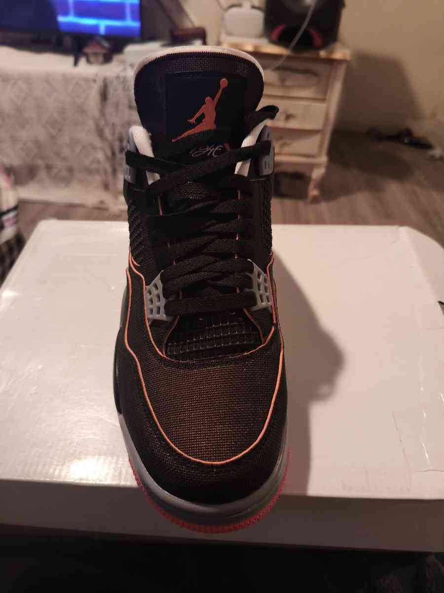 Jordan 4 - Columbia, Pennsylvania - FleaMarketBay