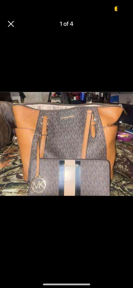 Michael Kors Large Tote Bag and Wallet