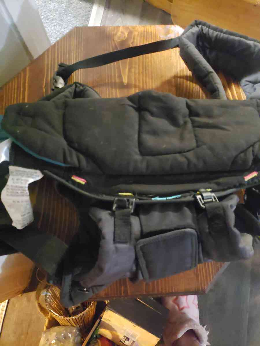 baby carrier - Fort Wayne, Indiana - FleaMarketBay