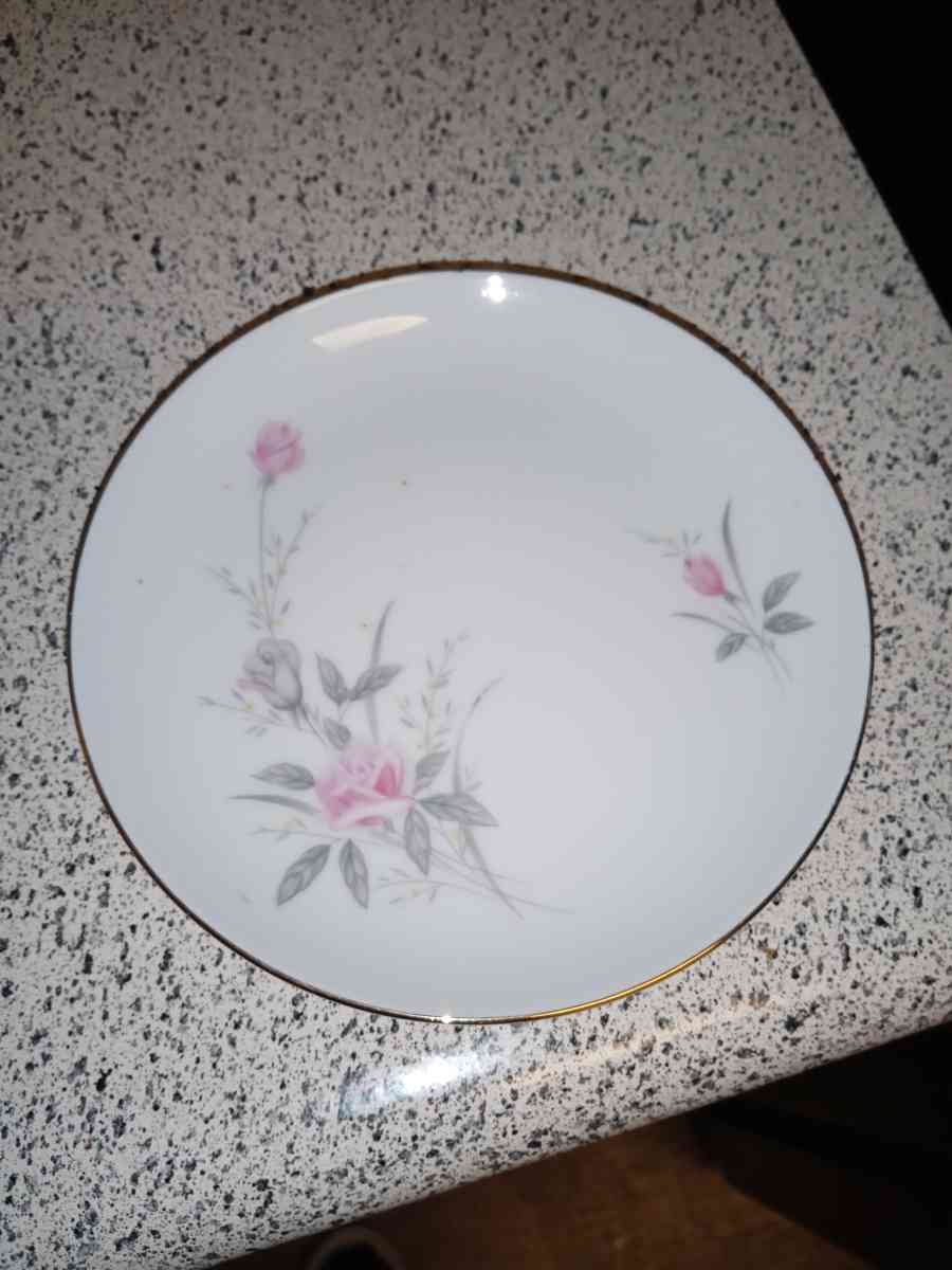 China set - Kokomo, Indiana - FleaMarketBay