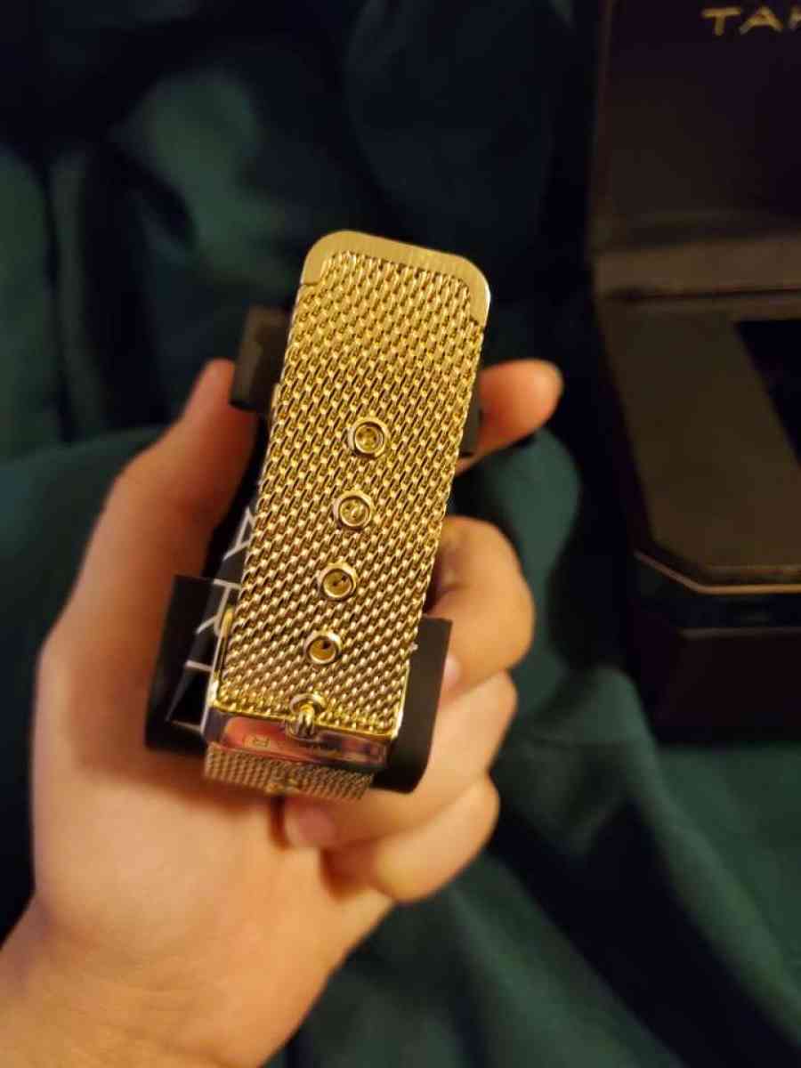 Mens Gold Watch - Joliet, Illinois - FleaMarketBay