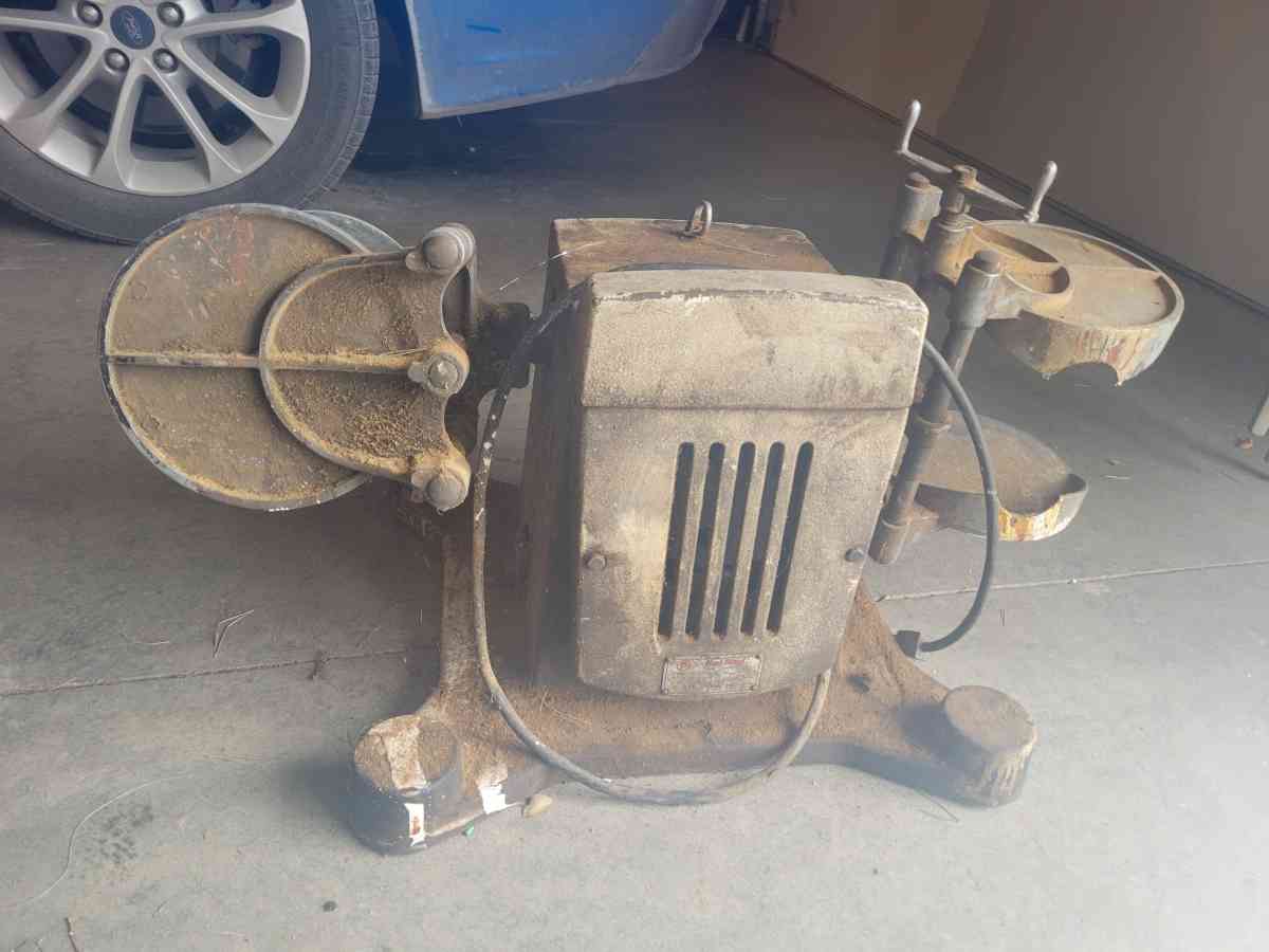 paint shaker - Brooklyn, Iowa - FleaMarketBay