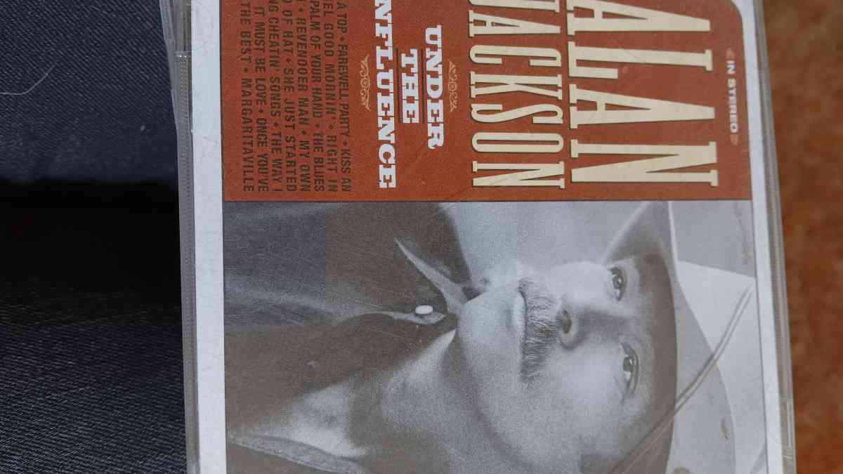 Alan Jackson cd - Norco, California