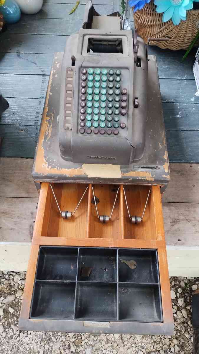 vintage Registers and Adding machine - Abilene, Texas