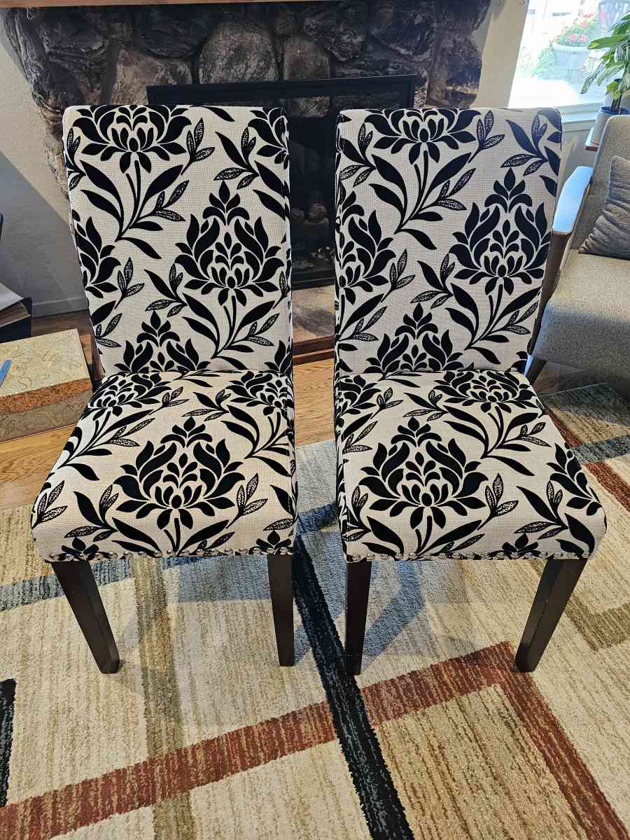 dining chairs - Petaluma, California - FleaMarketBay