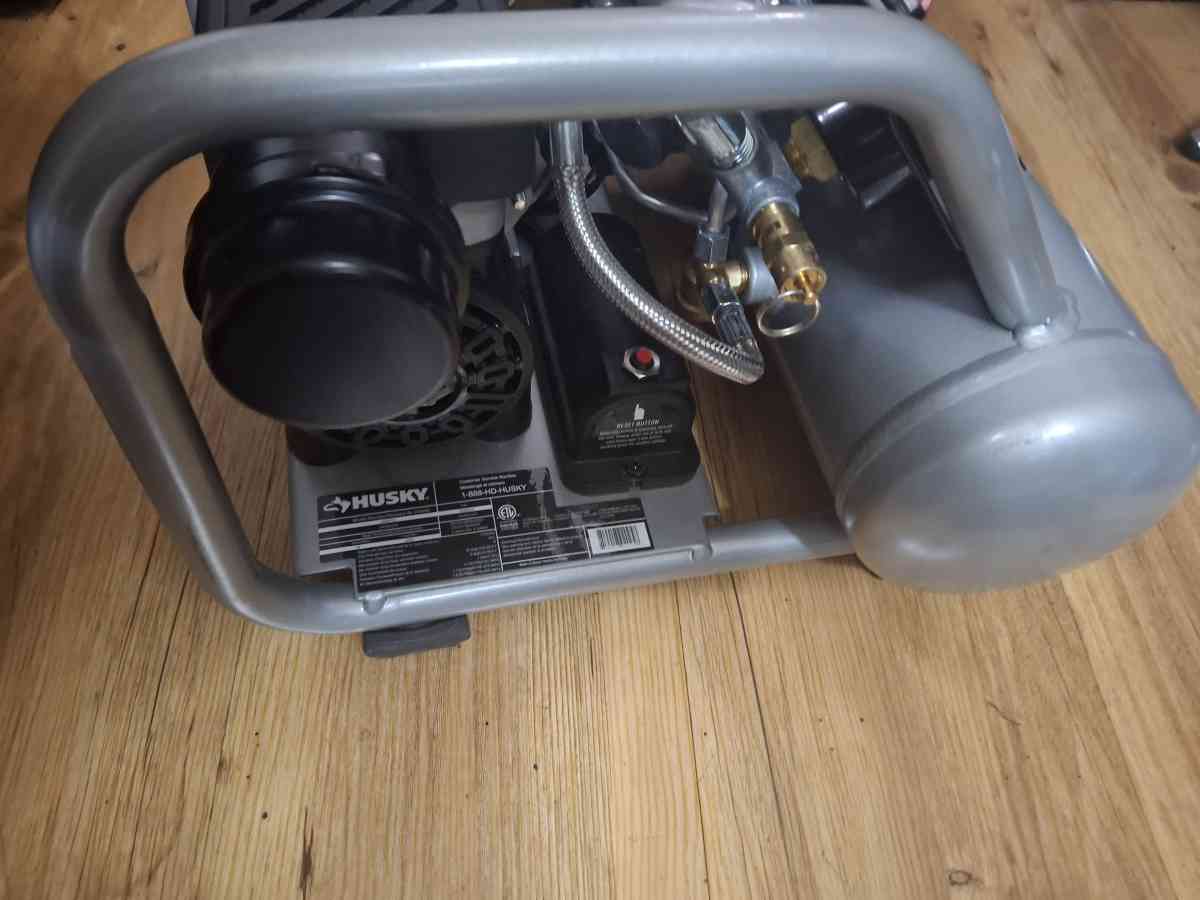 air compressor - Antioch, Tennessee - FleaMarketBay