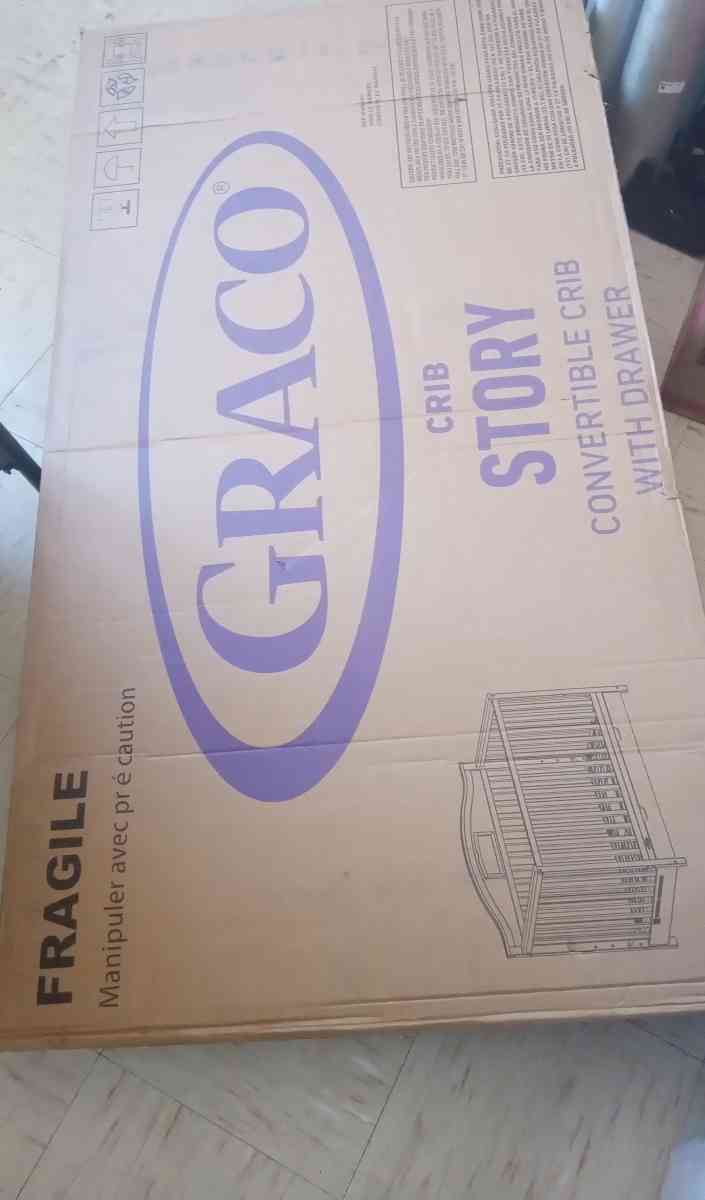 baby crib - Albany, New York