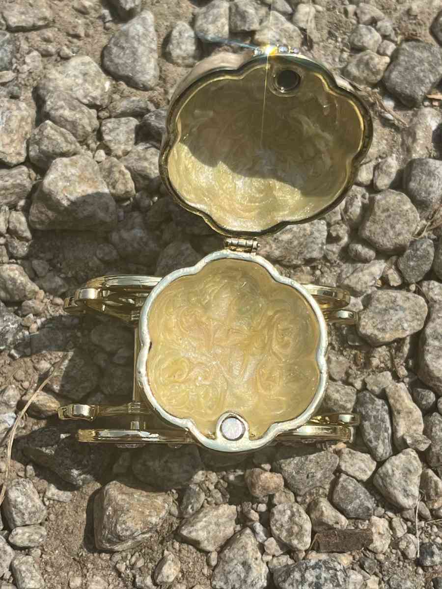 little jewelery boxes of animals and objects - Rockwell, North Carolina - FleaMarketBay