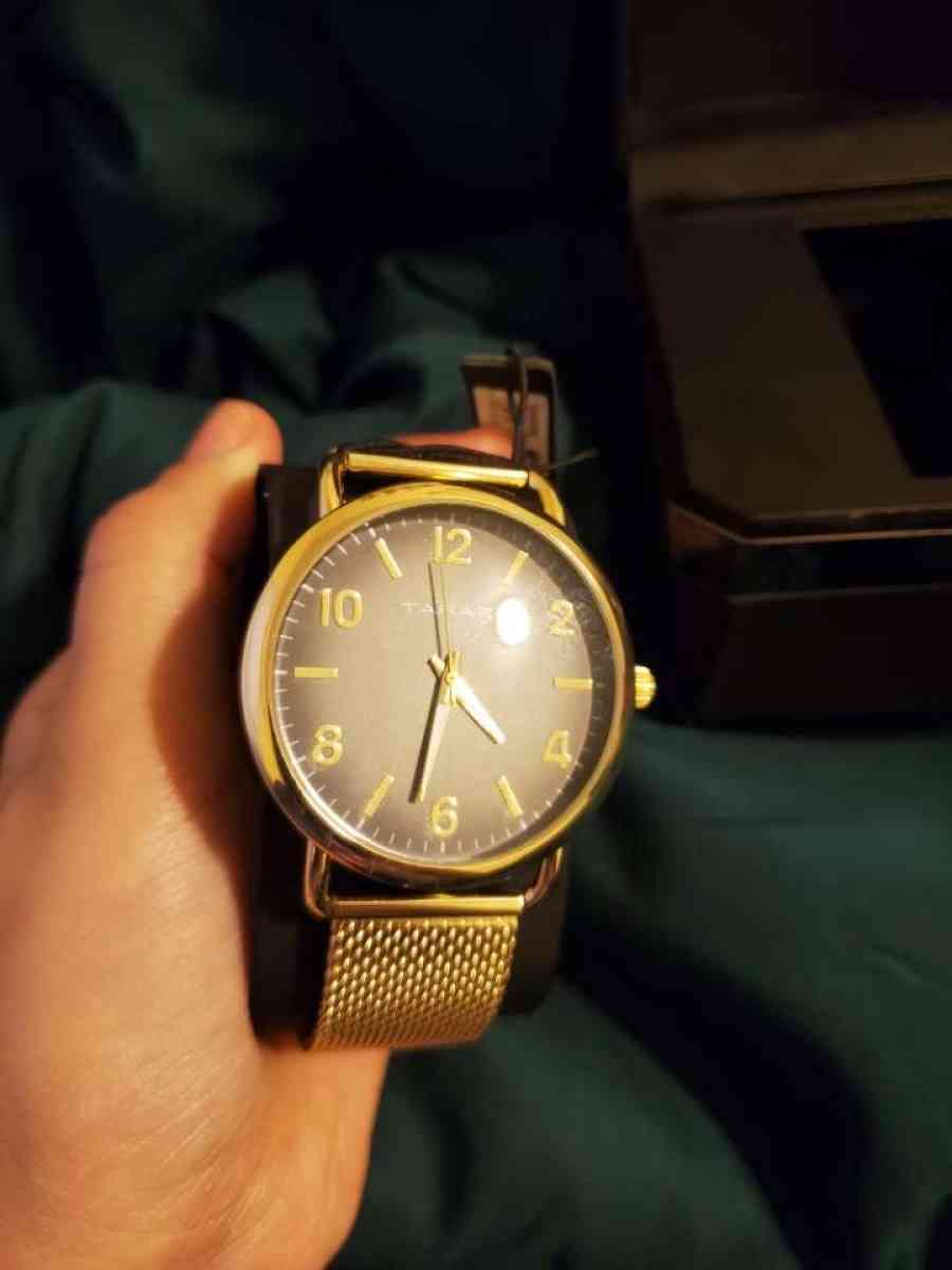 Mens Gold Watch - Joliet, Illinois - FleaMarketBay