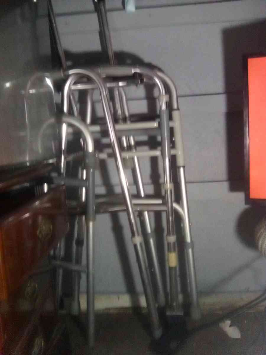 4 walkers - Alicia, Arkansas