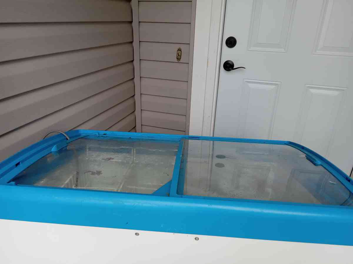 RIO S 100 4 Basket COMMERCIAL FREEZER - Macon, Georgia - FleaMarketBay