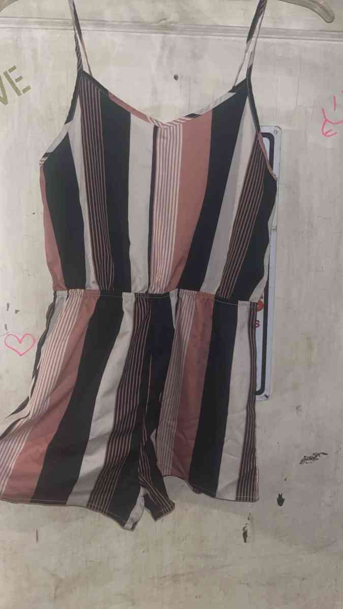 SHEIN Romper - Gaffney, South Carolina - FleaMarketBay