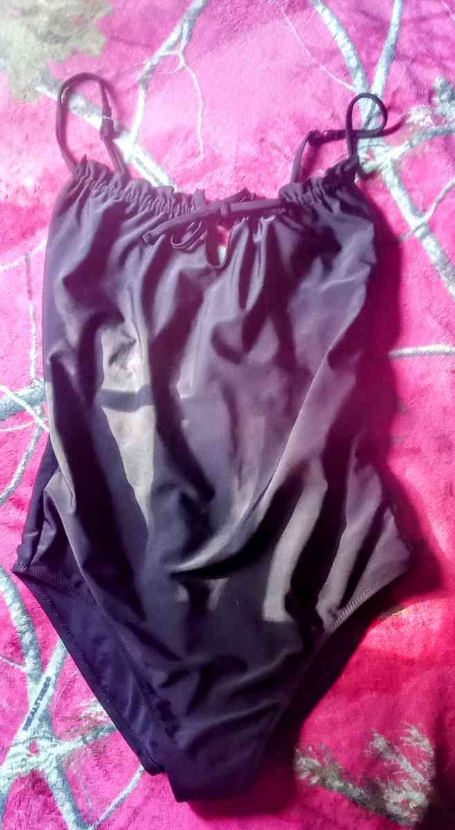 Bathing suits and two pair of sweats - Gaston, North Carolina - FleaMarketBay