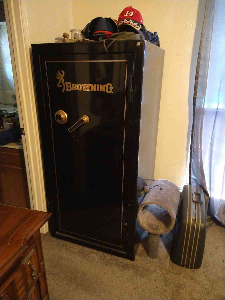gun safe - Arlington, Texas - FleaMarketBay