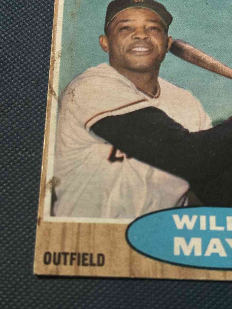 Willie Mays Baseball Card Topps 395 - Portland, Texas - FleaMarketBay