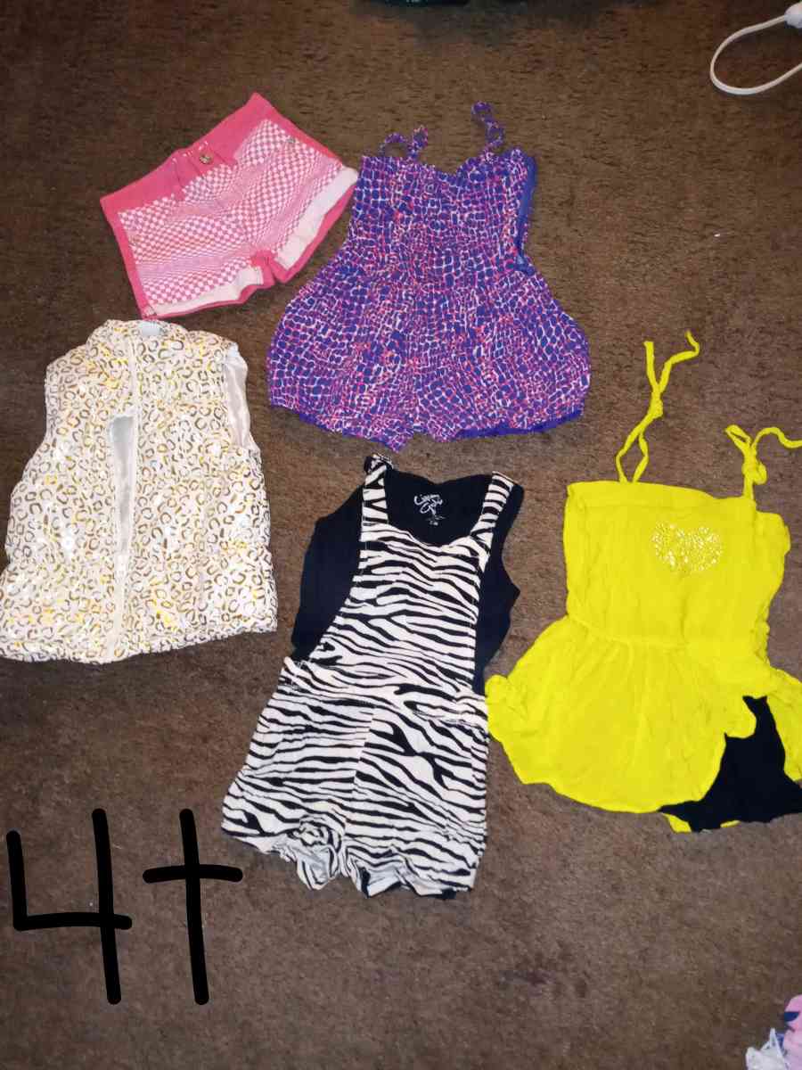 girl toddler clothes 2t to 4t - Monroe, Michigan - FleaMarketBay