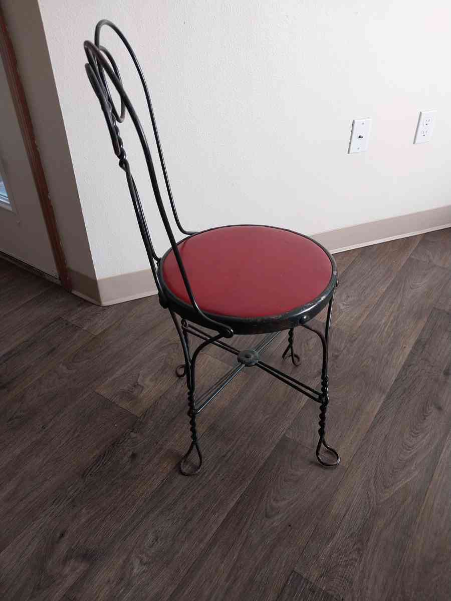 Ice Cream Parlor Chair - Portland, Oregon - FleaMarketBay