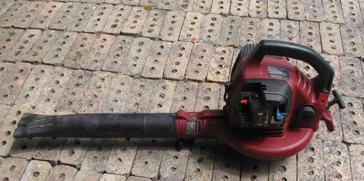 POULAN pro blower and vacuum - San Antonio, Texas - FleaMarketBay