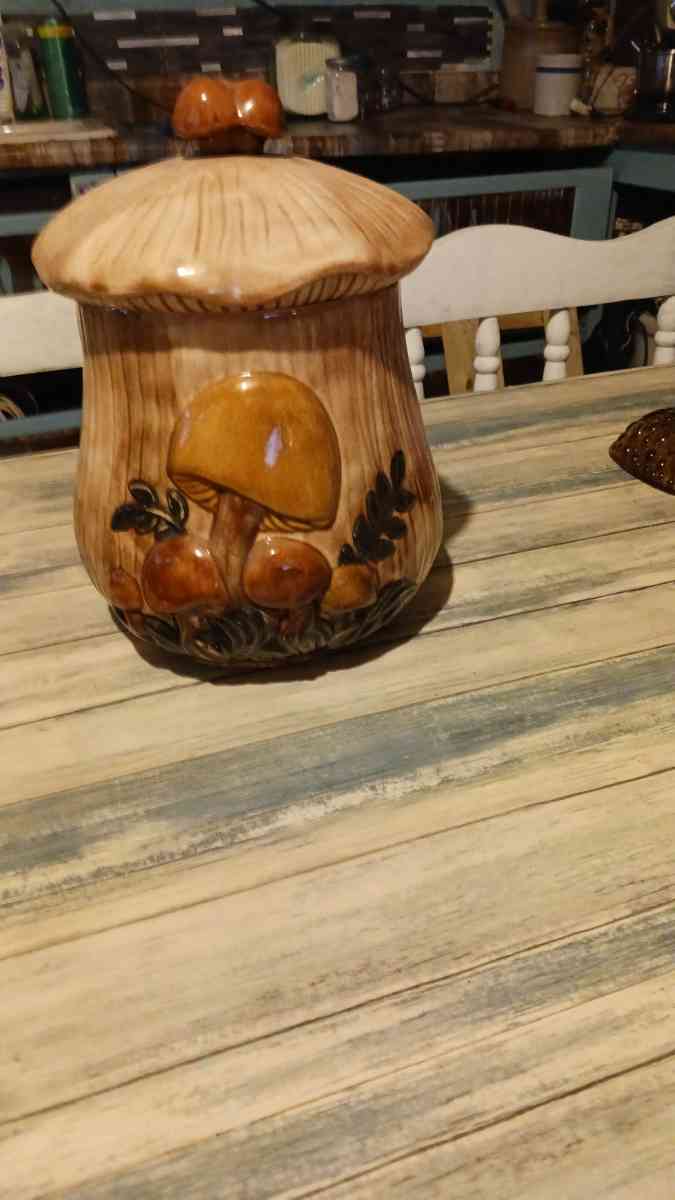 cookie jar - Des Moines, Iowa - FleaMarketBay