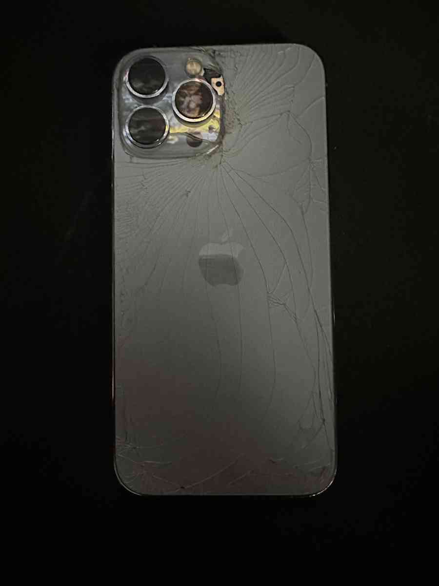 iPhone 13 Pro max - High Point, North Carolina - FleaMarketBay