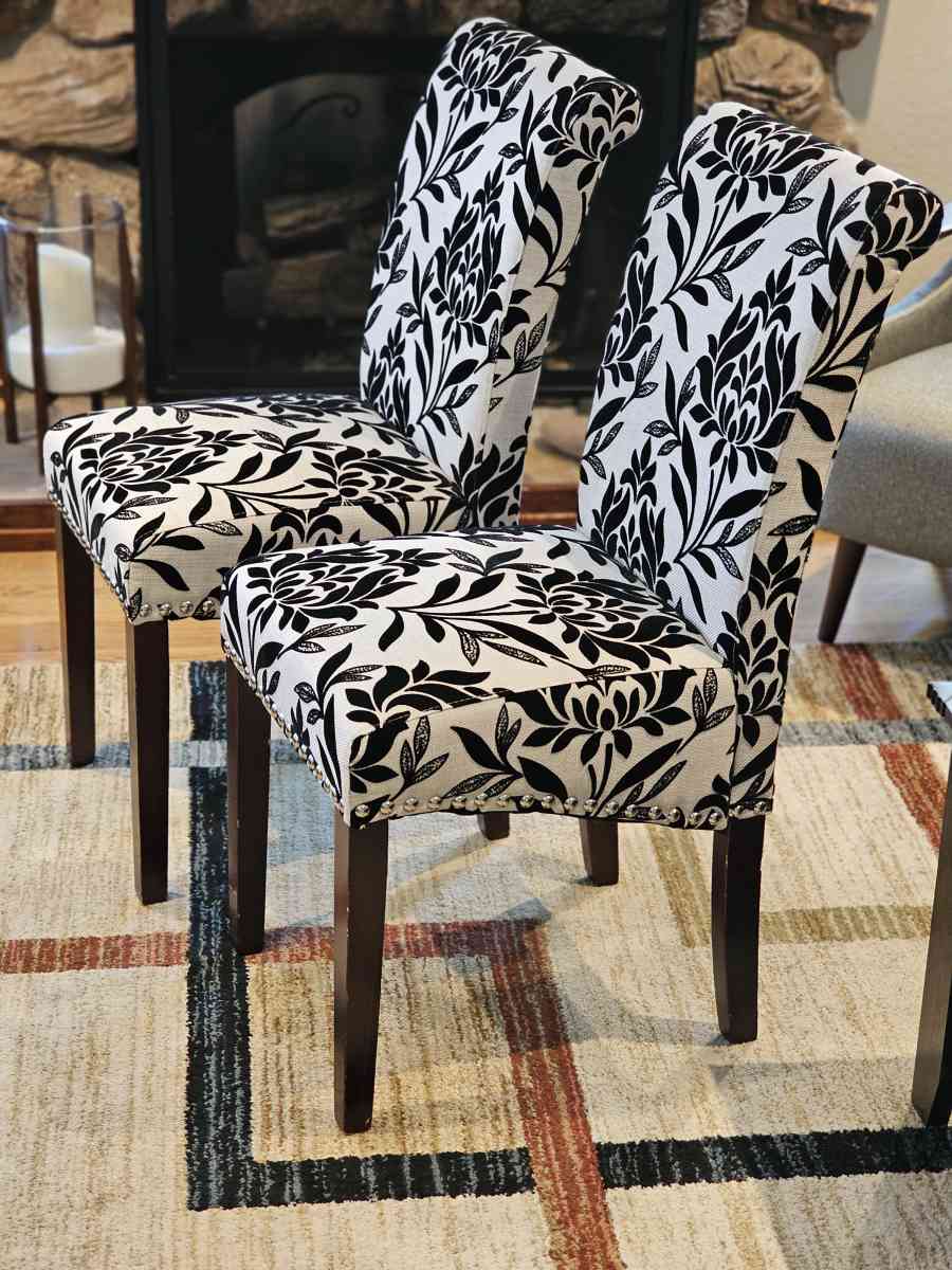 dining chairs - Petaluma, California - FleaMarketBay