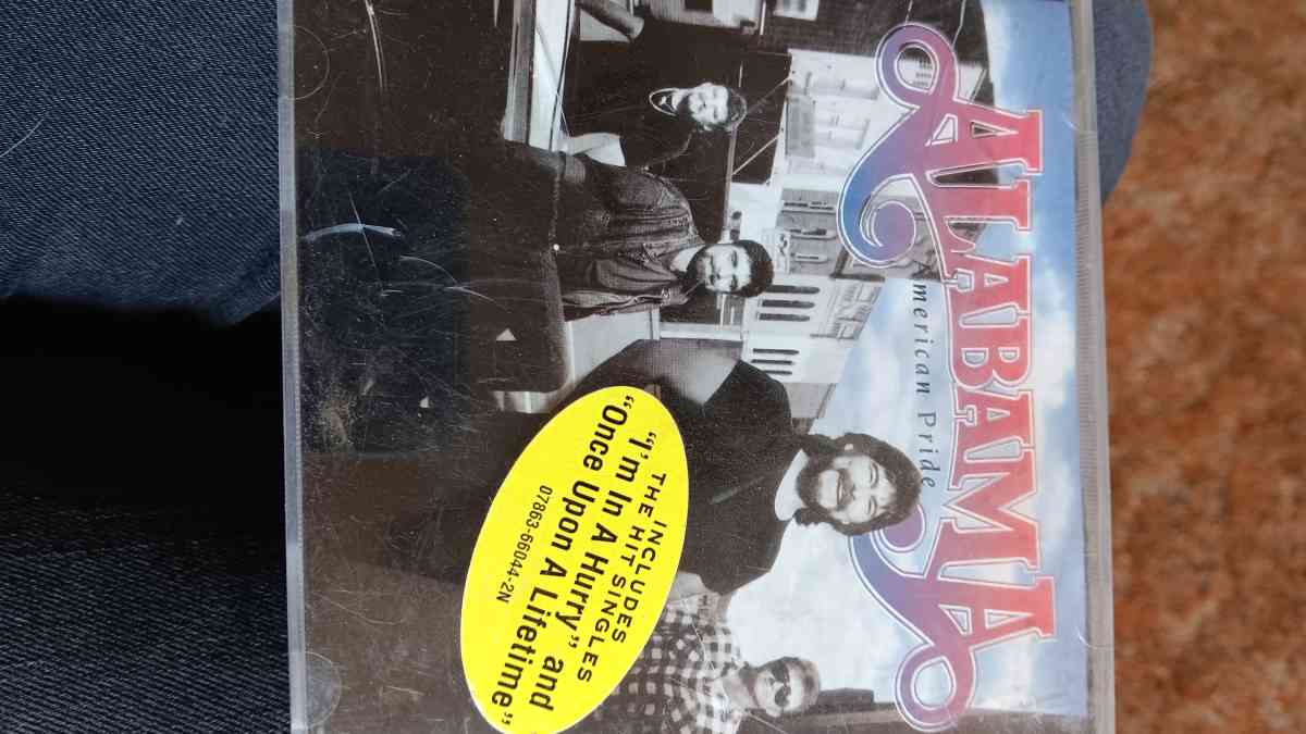 Alabama country cd - Adelanto, California