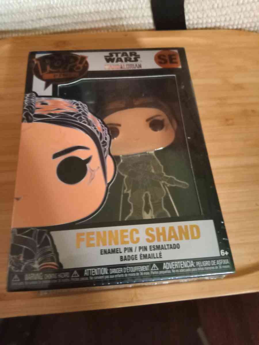 collectible Star war pins - Andover, Ohio - FleaMarketBay