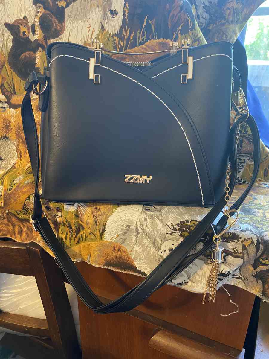 ZZMY purse - Roanoke, Virginia - FleaMarketBay