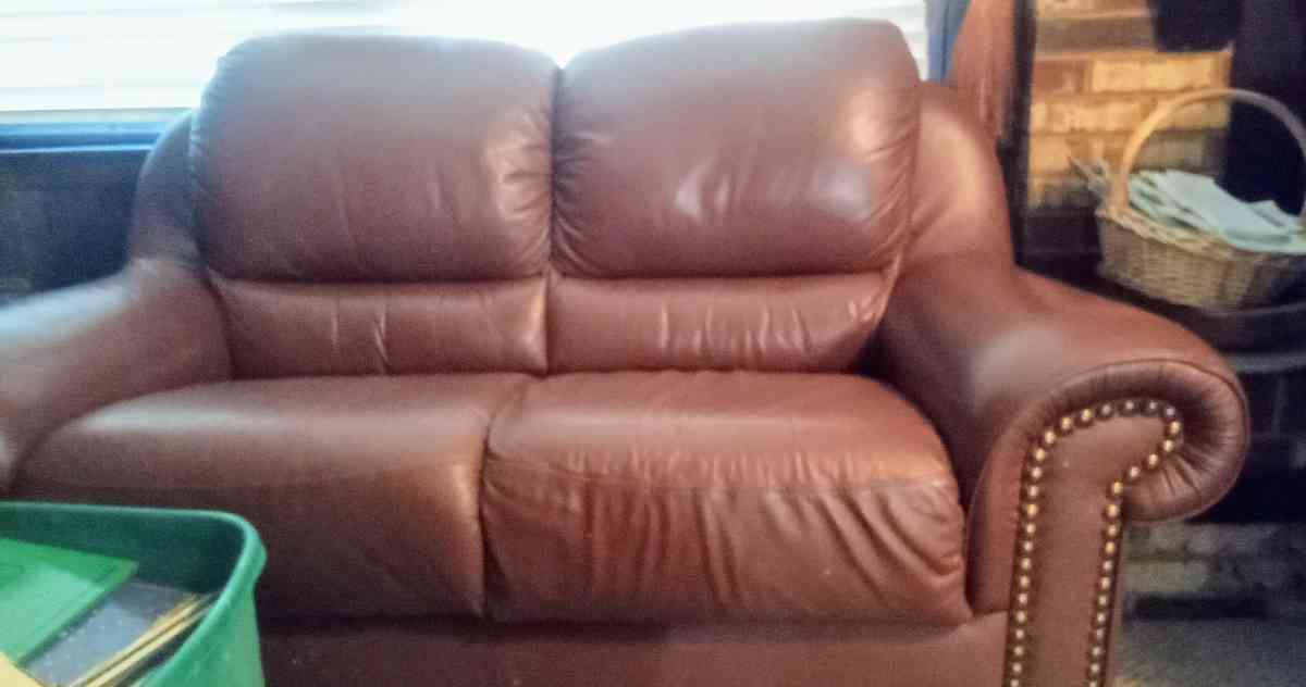 Leather Couch and Loveseat - Gaston, North Carolina - FleaMarketBay