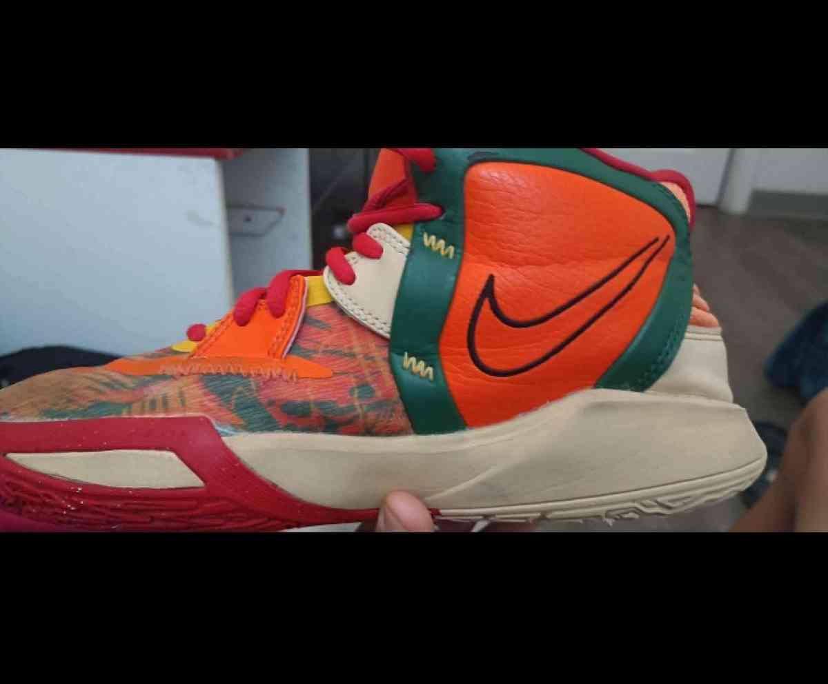 Kyrie Irving infinity - El Paso, Texas - FleaMarketBay