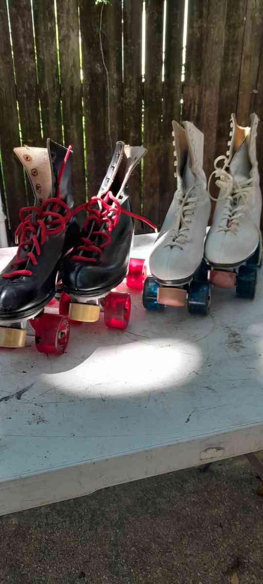 Joggers roller derby skates - Slidell, Louisiana