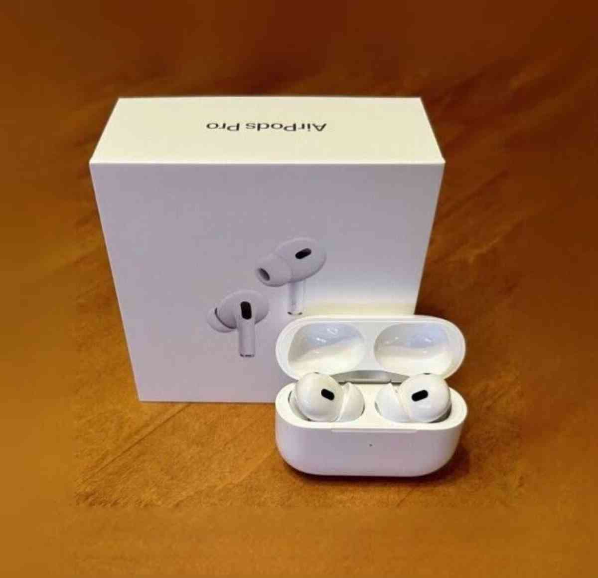 Apple AirPods 2nd gen - Albuquerque, New Mexico