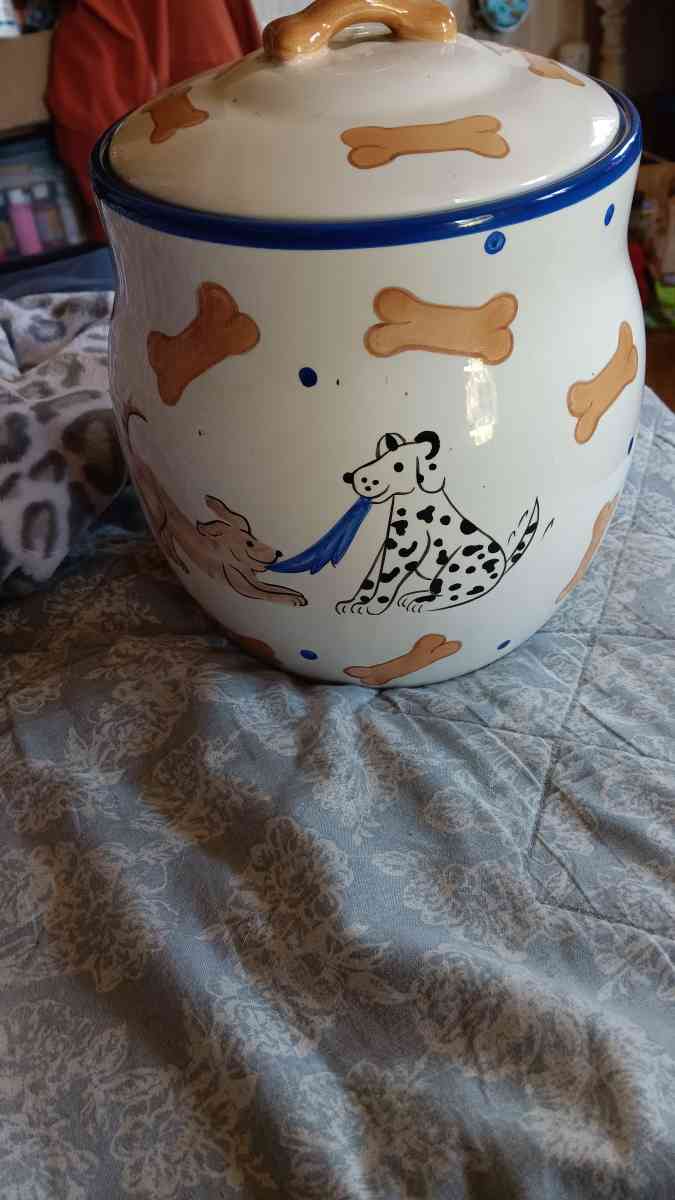 dog treat jar - Norco, California