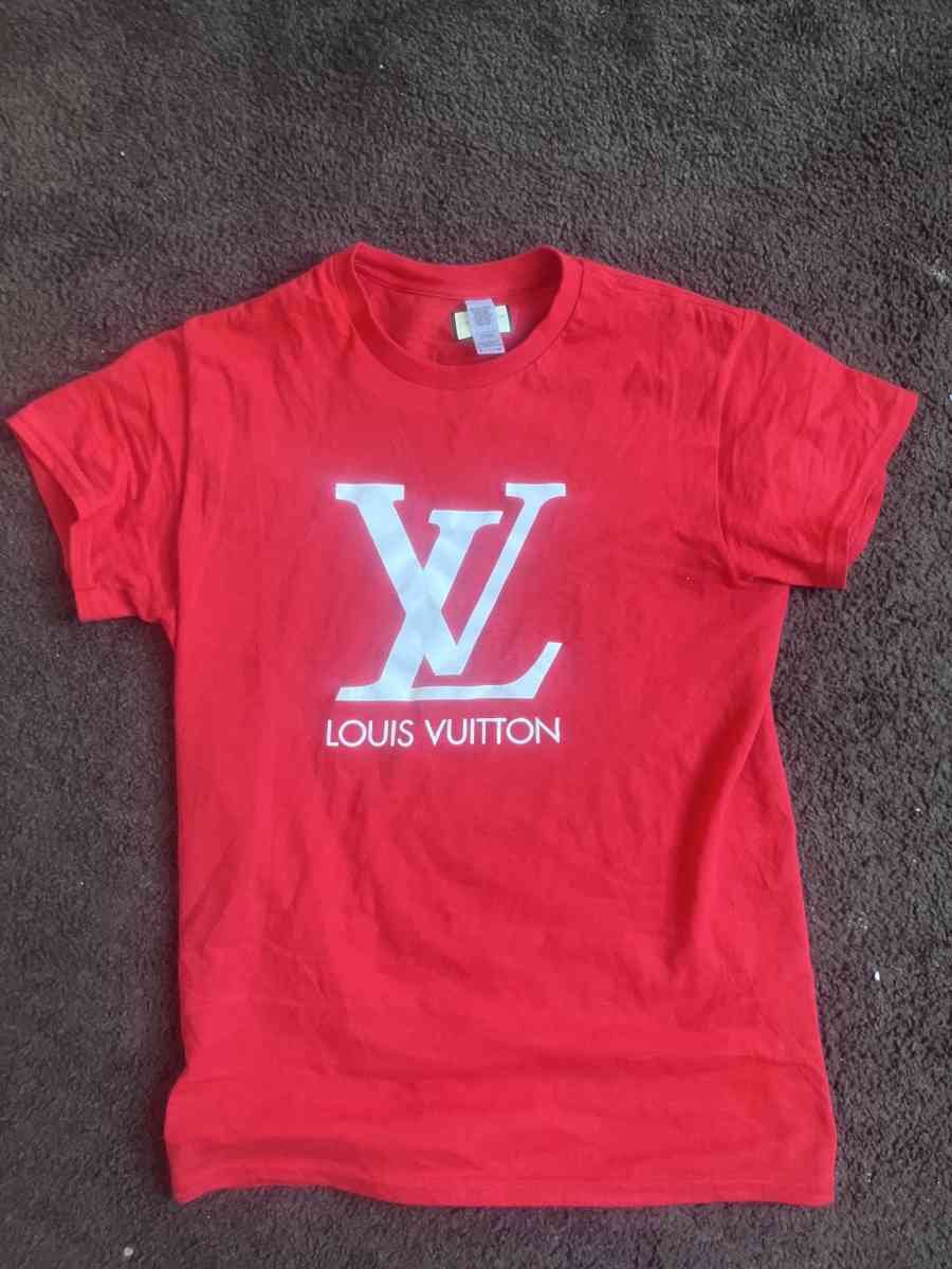 LOUIS VUITTON - Abington, Pennsylvania